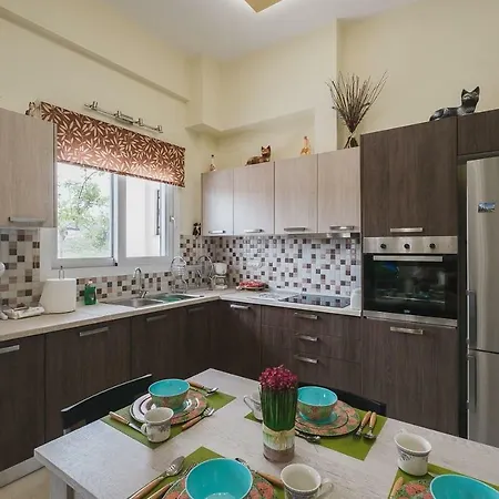 Apartment Spacious With Parking
